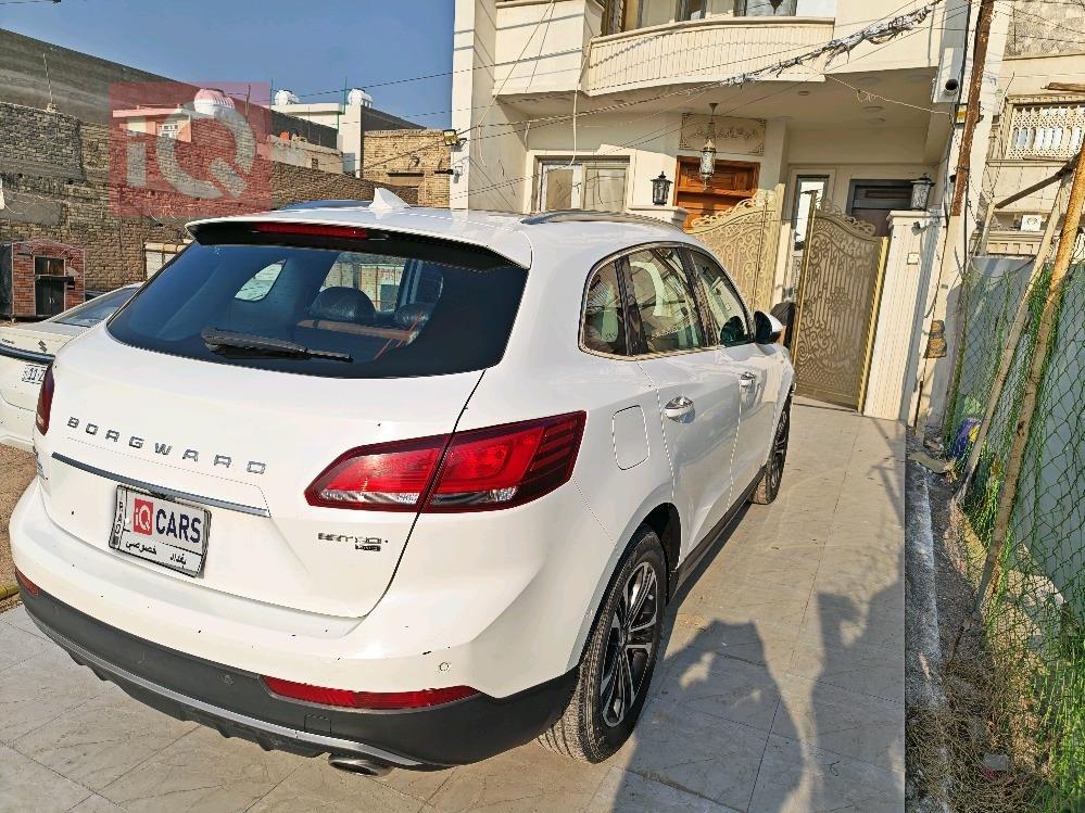بورجوارد BX7